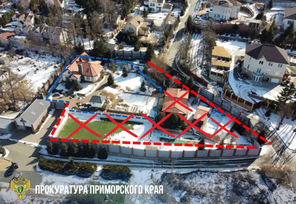 Часть имущества предполагаемого лидера ОПГ “Трифоновские” снесут в Приморье