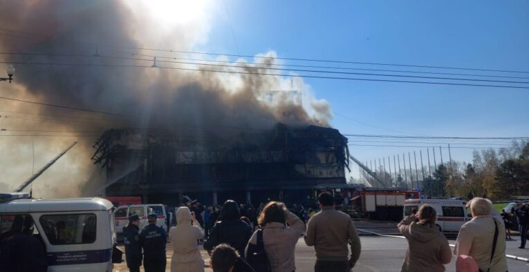 Дело строителей, обвиняемых в уничтожении хабаровского Музтеатра дошло до суда