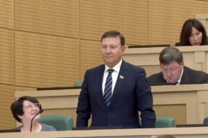 александр ролик сенатор