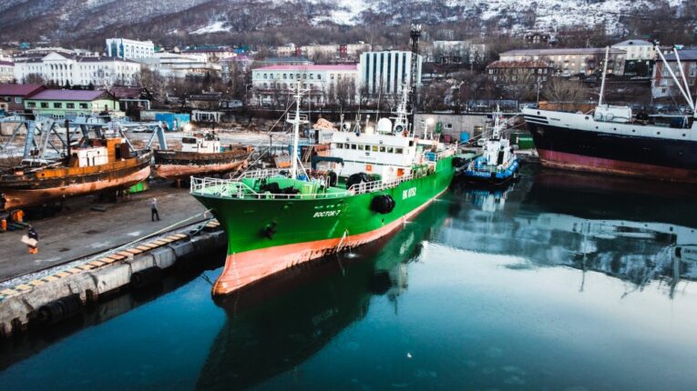 Ловись, квота, большая и малая: Рыбколхоз «Восток-1» реанимировали заемными миллионами
