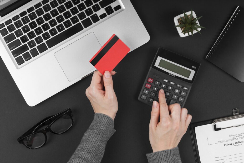 Прогноз ВТБ: продажи розничных кредитов вырастут в этом году на 37%