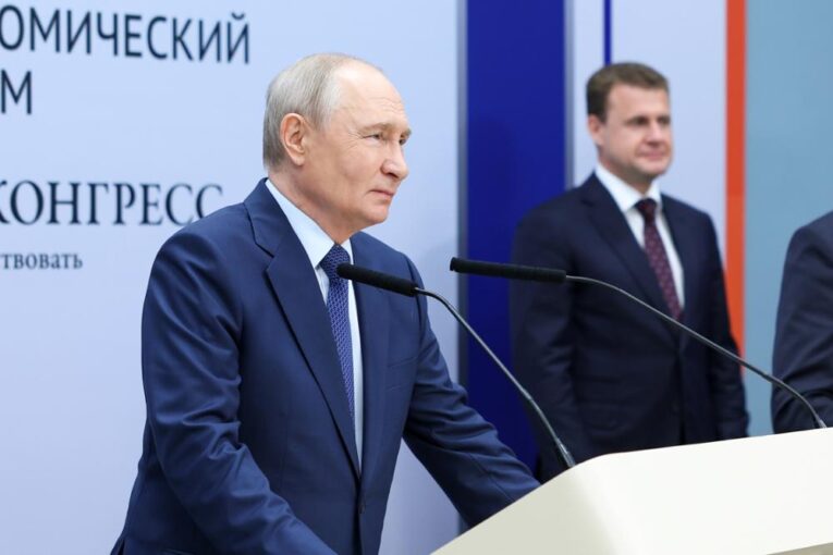Президент открыл новые филиалы центра «ВОИН» на ВЭФ 2026