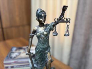 На Камчатке осудили чиновницу за земельные махинации на 8 млн рублей