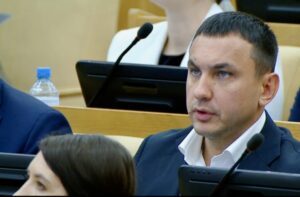 Иванов предложил уточнить правила возврата денег за интернет-покупки для жителей ДФО