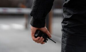 Во Владивостоке охранники магазина «РемиСити» удерживали инвалида пять часов